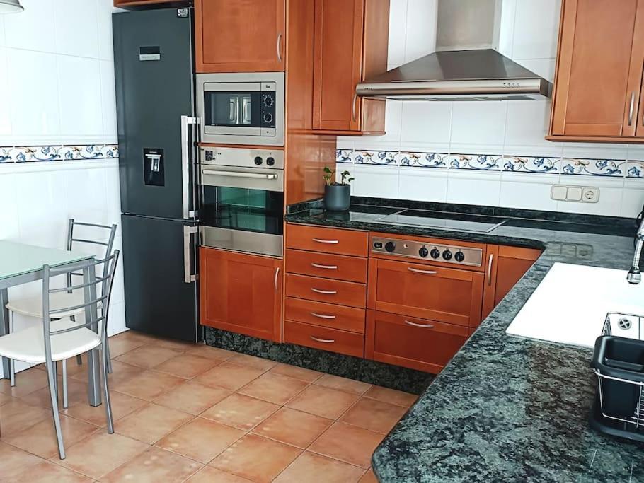 Acogedora Y Confortable Casa Familiar En L'Ollería Exterior foto