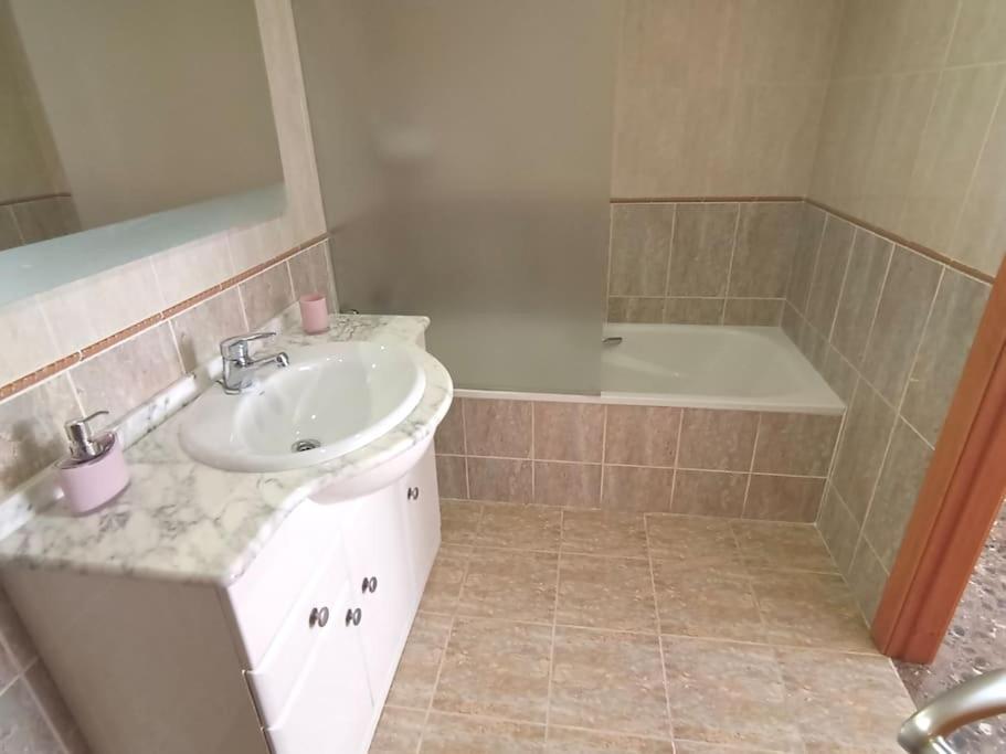 Acogedora Y Confortable Casa Familiar En L'Ollería Exterior foto